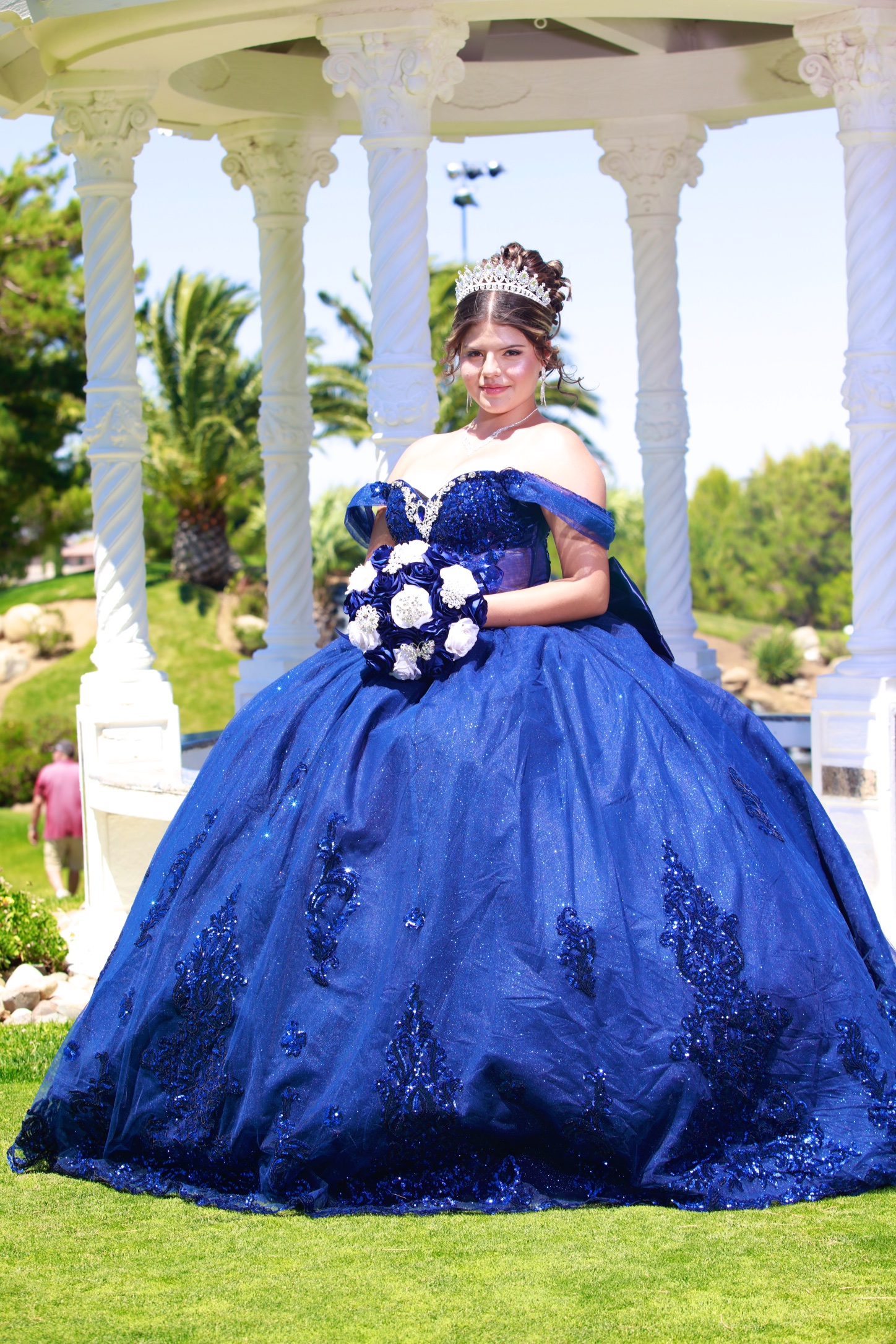 Quinceañera outdoor photoshoot